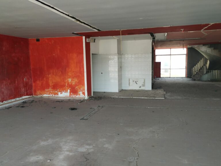 9th floor c