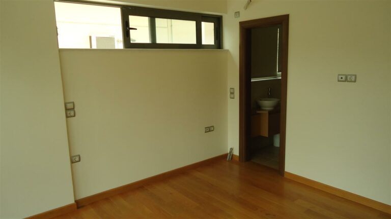 1st floor 2nd space b