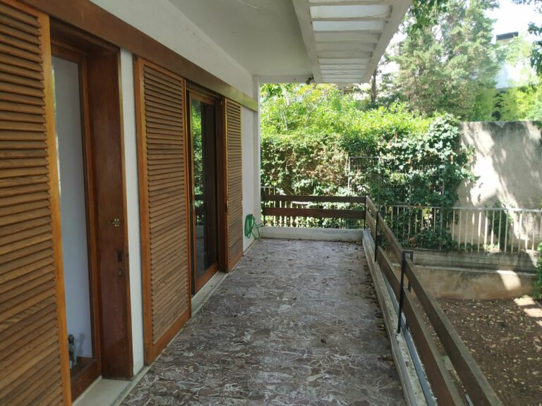 back veranda b