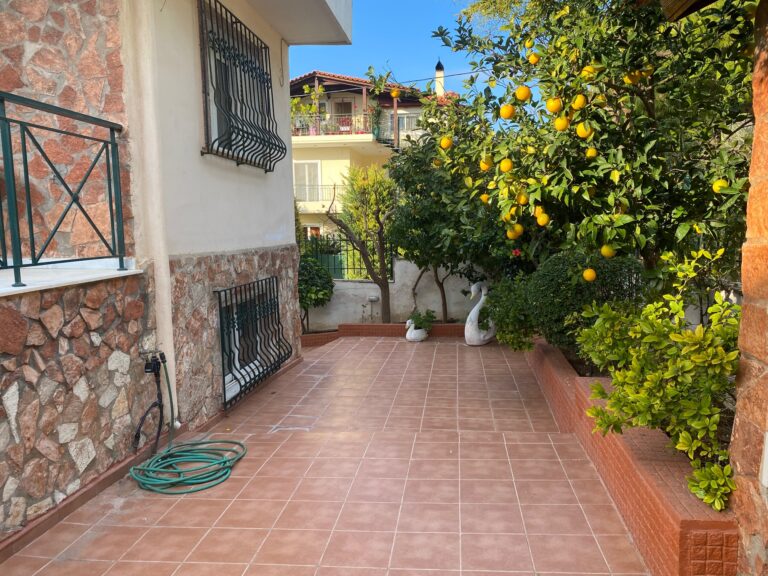 courtyard b