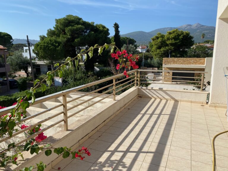 1st floor front veranda