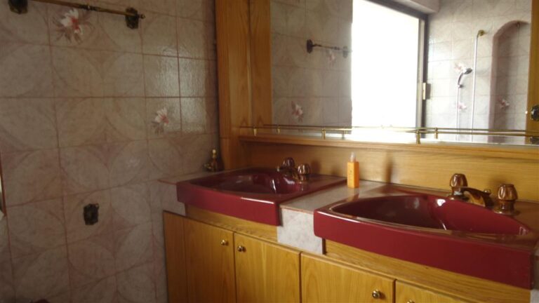 master bedroom ensuite bathroom c
