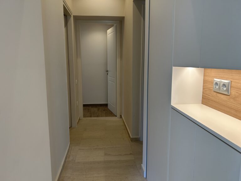 corridor corridor